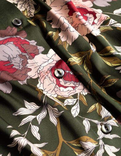 elegancka sukienka w kwiaty celeste materiał