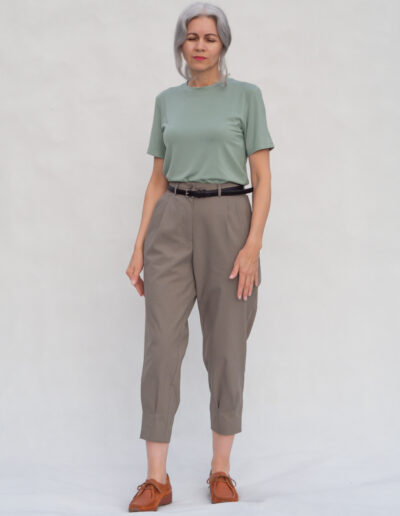 beżowe-cygaretki-elisa-spodnie-cygaretki-spodnie-do-pracy