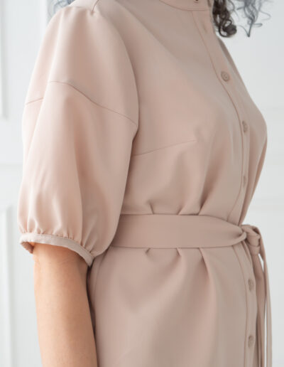 sukienka letnia beżowa szmizjerka bufki