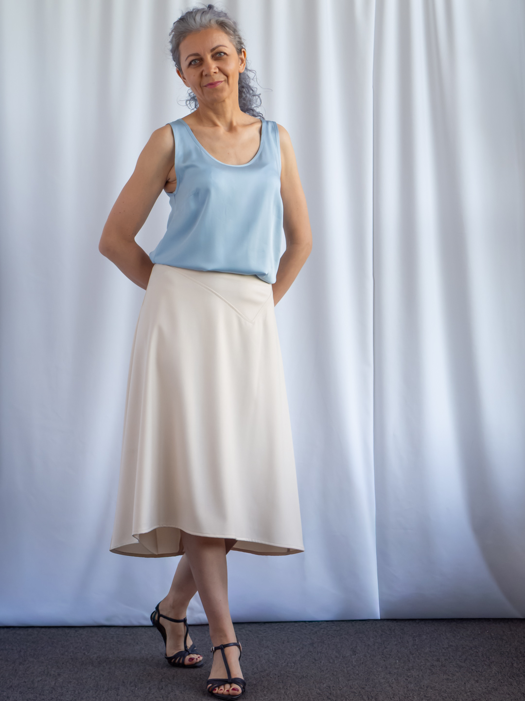kremowa-spodnica-alma-przod